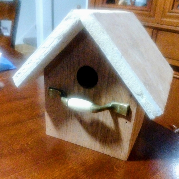 Custom Birdhouse with Tile Roof - Picture 5 of 8